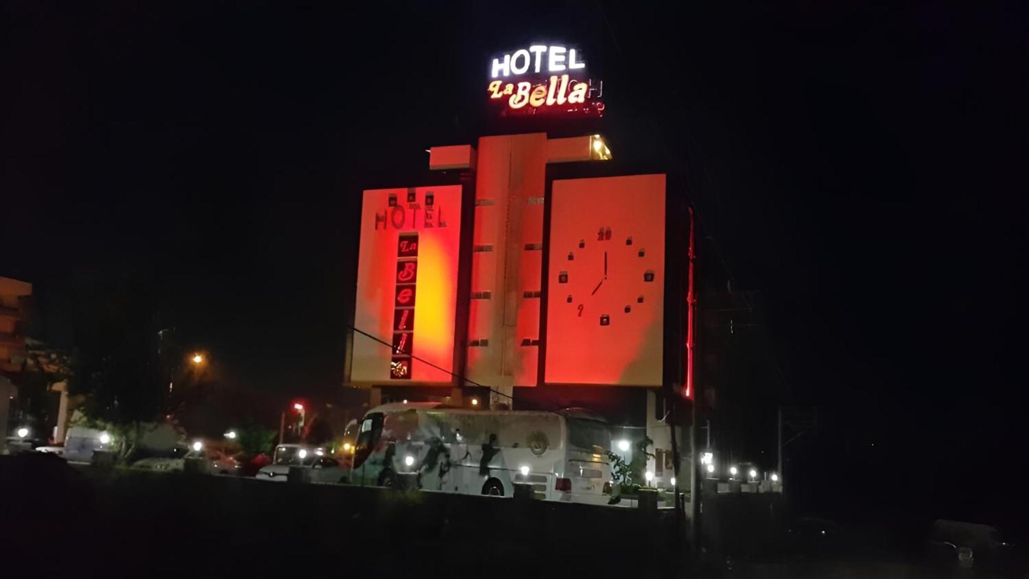 Hotel La Bella Soma Bagian luar foto
