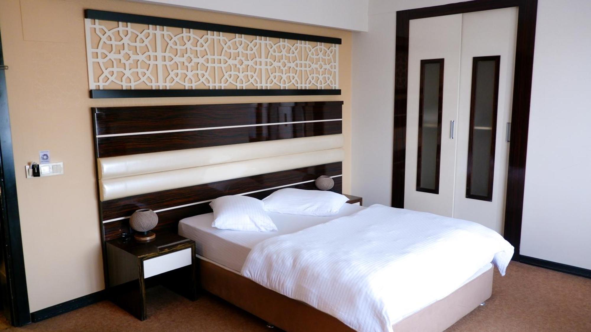 Hotel La Bella Soma Bagian luar foto